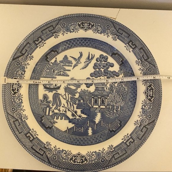 Vintage (1980s) Churchill China Blue Willow 10" diameter plate - Picture 10 of 11